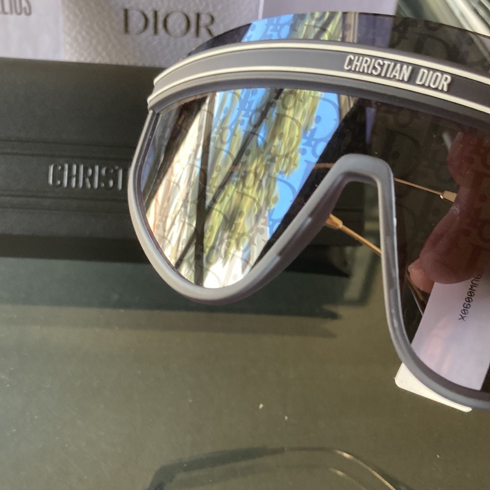 New Authentic Dior Shield Sunglasses DiorClubM2U - Picture 3 of 6